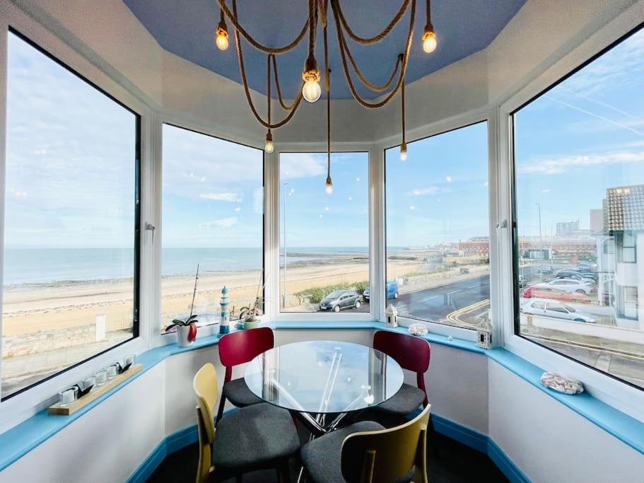 The Sea Deck Apartment - Westbrook Bay Beach - By Goldex Coastal Breaks Margate Buitenkant foto