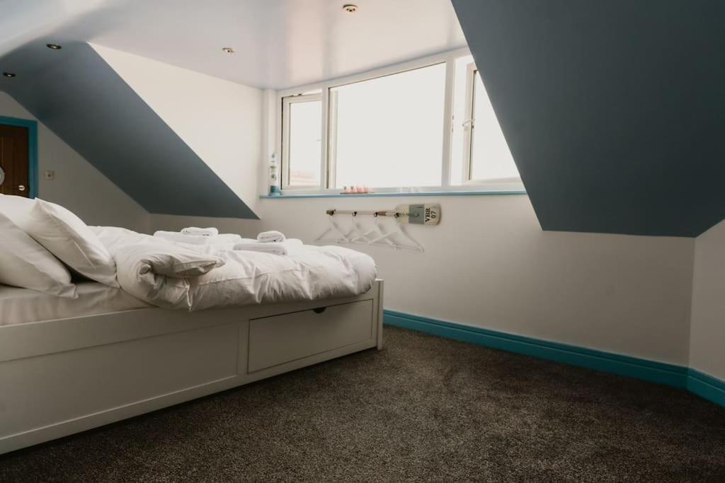 The Sea Deck Apartment - Westbrook Bay Beach - By Goldex Coastal Breaks Margate Buitenkant foto