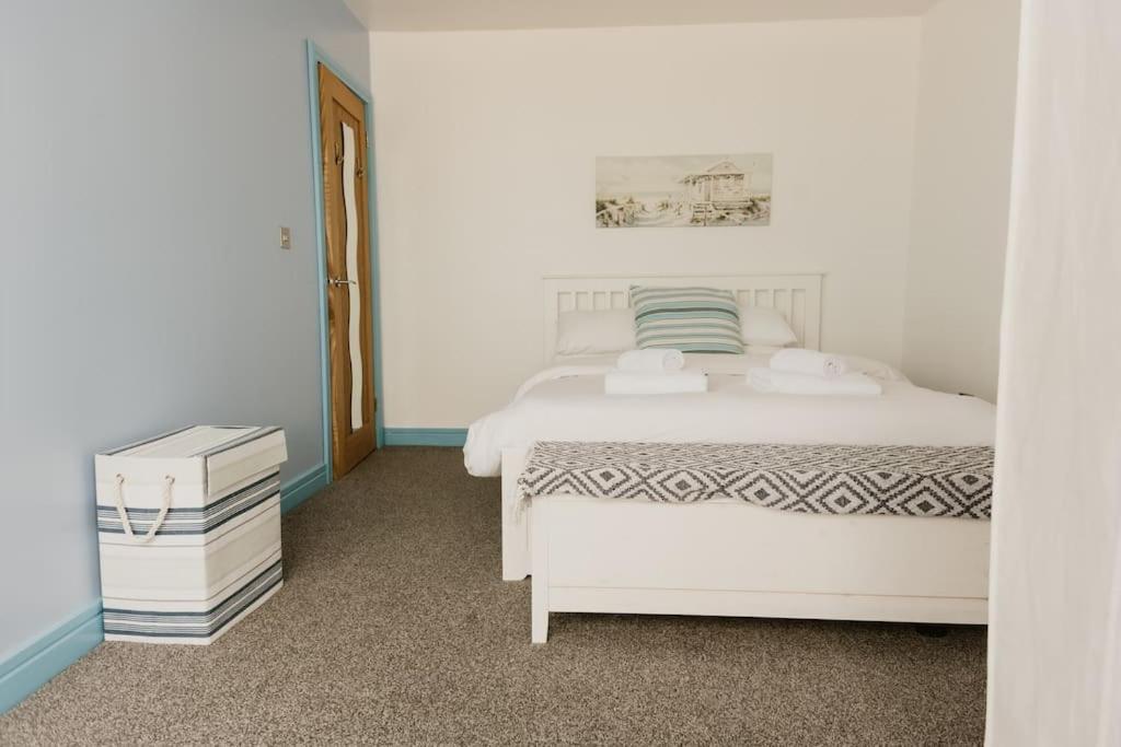 The Sea Deck Apartment - Westbrook Bay Beach - By Goldex Coastal Breaks Margate Buitenkant foto